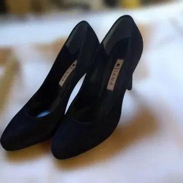 DIANA 블랙 스웨이드 하이힐