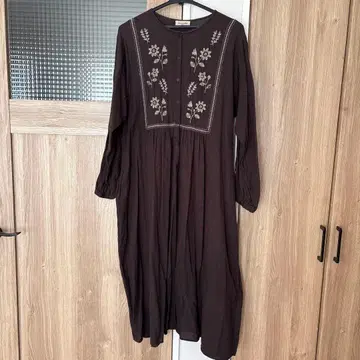 Samansa Mos2 꽃무늬 자수 원피스