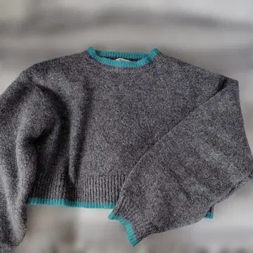 efforia 그레이 터콰이즈 크롭 니트 M