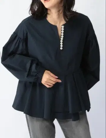 밴야드 스톰 펄 블라우스 네이비
