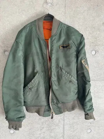 MA-1 플라이트 자켓 올리브 그린 빈티지