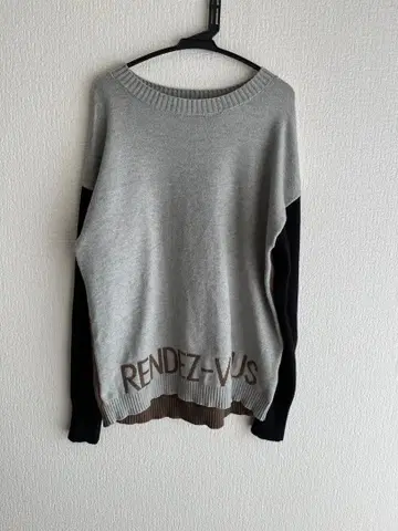 RENDEZ-VUS 니트 스웨터