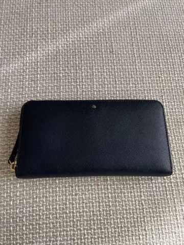 케이트 스페이드 장지갑 네이비 컬러