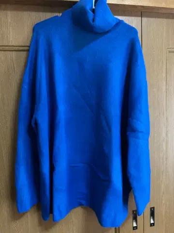 ZARA 터틀넥 스웨터 파랑 새상품급