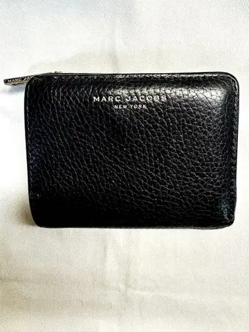 마크 제이콥스 블랙 접이식 지갑
