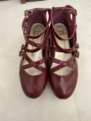 베이비더스타즈 샤인브라이트 빅투아르 신발 보르도