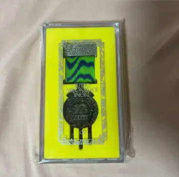 ZUTOMAYO PREMIUM 훈장