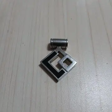 코란토테 목걸이 L 탑만