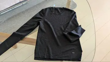 FOXEY 심플 긴팔 니트 새상품급