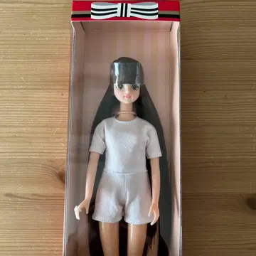 사야카 2023년 고베 산노미야 BASIC 모델