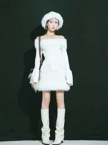 crayme 오프 숄더 슬릿 니트