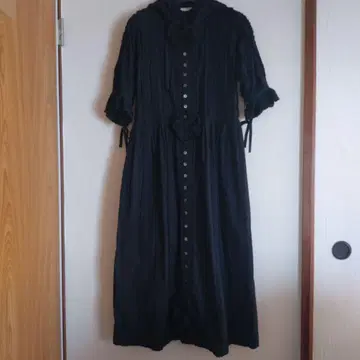 블랙 프릴 반팔 셔츠 원피스