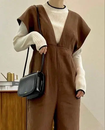 [ Re:EDIT ] 수플레 터치 트윌 V넥 올인원