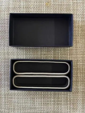 [ Brooks Brothers ] ( 새상품 ) 암밴드 실버