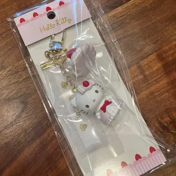 산리오 딸기 휘핑 시리즈 키링 키티