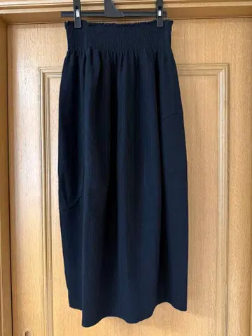 요건 레일 울 100 벌룬 스커트