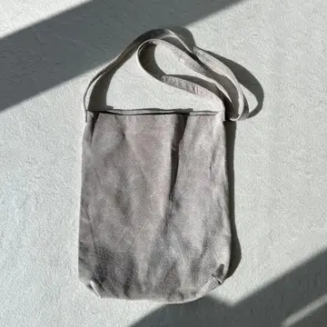 Hender Scheme 핸더 스킴 pig shoulder 숄더