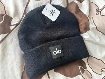 미사용 새상품 alo yoga black 블랙 비니 니트 모자
