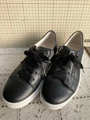 가버 블랙 가죽 스니커즈 5 ( 23.5~24.5cm )