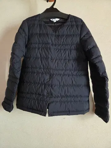 미사용 새상품 스캐파 미즈노 컴팩트 라이트 웨이트 다운 블랙