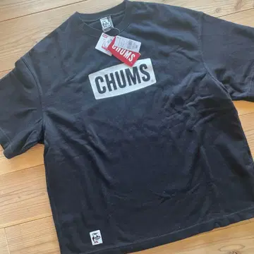 새상품 CHUMS 블랙 T셔츠 S