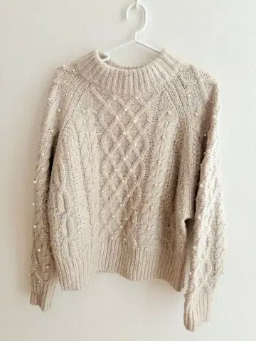 H&M 니트 스웨터 M 사이즈 펄 장식