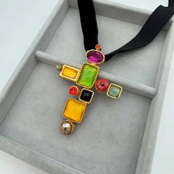 [ 빈티지 ] christian lacroix 펜던트 스톤 크로스