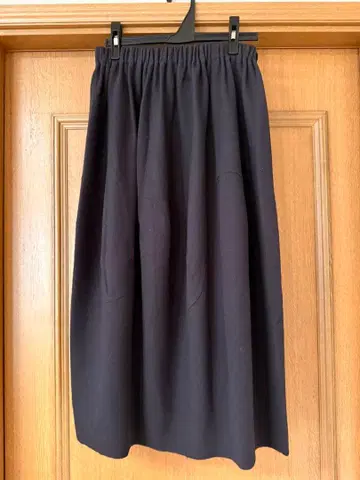 요건 레일 울 100 벌룬 스커트