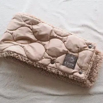 거의 새상품 LUGH 넥워머 마법 항아리 담요