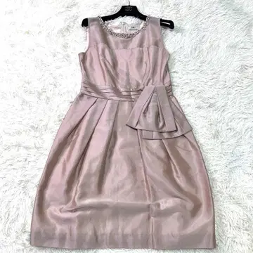 새상품급 그레이스 콘티넨탈 베이지 슬리브리스 원피스 비쥬 M