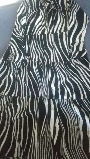 [Pauline Bleu] 모노톤 계열 티어드 원피스