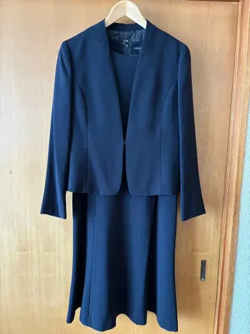 23구 네이비 셋업 사이즈 40