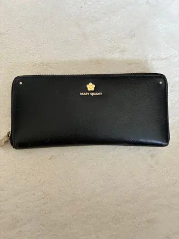 MARY QUANT 장지갑