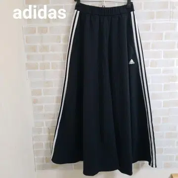 adidas 3 스트라이프 루즈핏 더블 니트 스커트