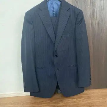 네이비 스트라이프 비즈니스 정장 베스트 포함 3세트