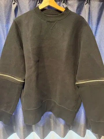 Sacai 사카이 맨투맨 20-02234 M