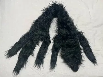 제레미 스콧 퍼 애니멀 머플러