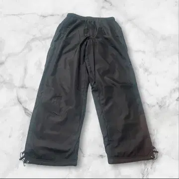 블랙 워크 팬츠 루즈 실루엣