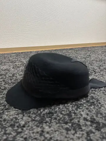 SENSI STUDIO 블랙 헌팅 캡