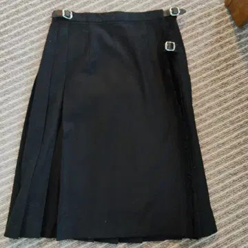 O'Neill 블랙 플리츠 스커트