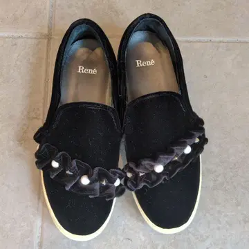 르네 블랙 벨벳 슬립온