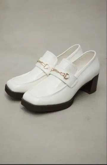 AZUL BY MOUSSY 스퀘어토 비트 로퍼