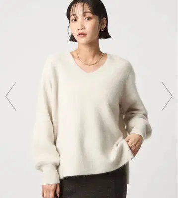 그린 레이블 FOX 블렌드 폼 V넥 니트 풀오버