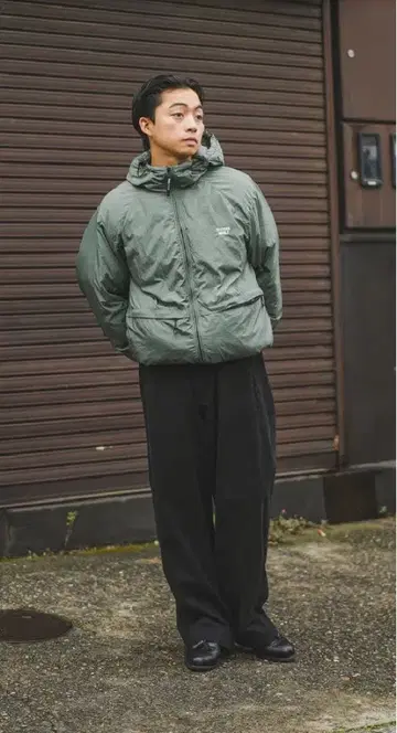 bonbon primaloft 후드 부착 다운 자켓 그린