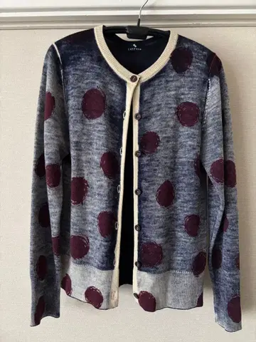 마츠오 인터내셔널 가디건