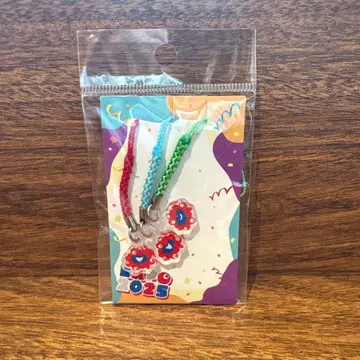 오사카 간사이 만박 미야쿠미야쿠 공유 스트랩 끈 얼굴