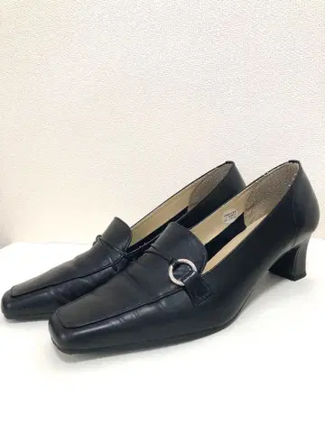 misslead 블랙 가죽 스퀘어토 펌프스 24.5cmEEE 일본제