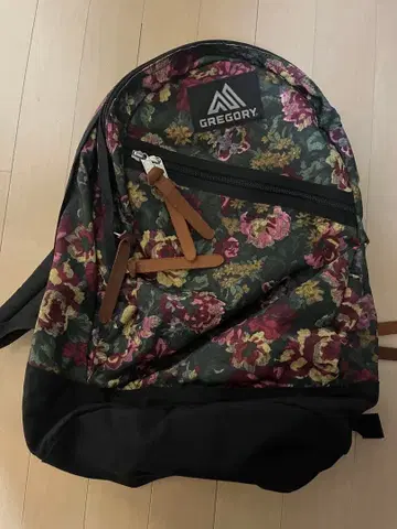 GREGORY 꽃무늬 백팩