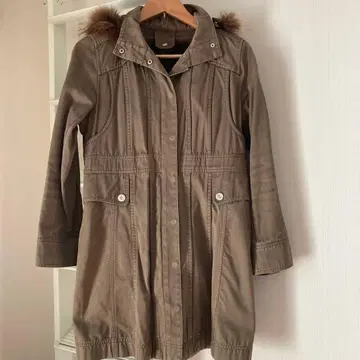 후드 부착 모즈 코트