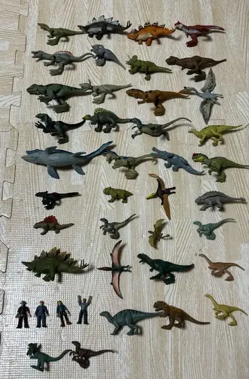 마텔 쥬라기 월드 미니 피규어